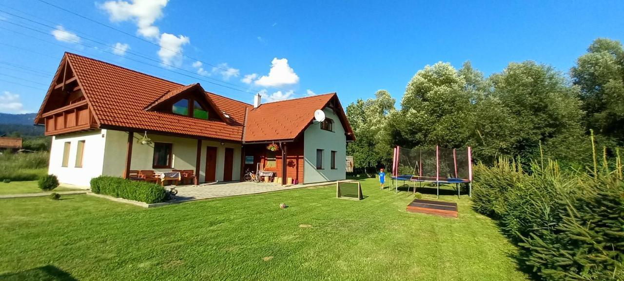 Hotel Ubytovanie U Huberta Bešeňová Exteriér fotografie